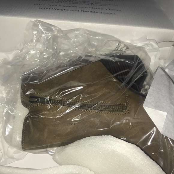 Olive booties - Picture 6 of 6